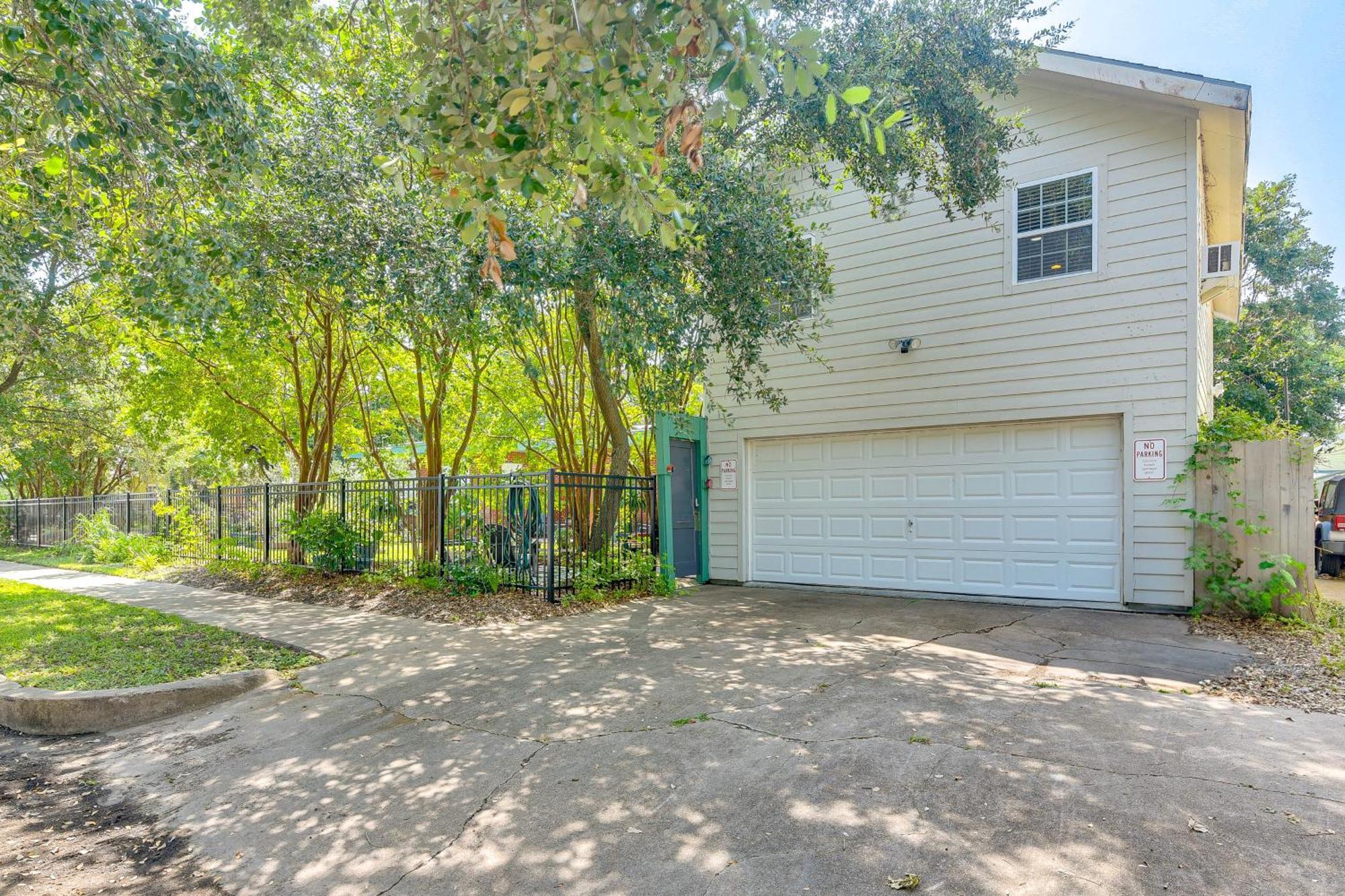 Cozy Galveston Apartment With Private Beach Pass! Exterior foto