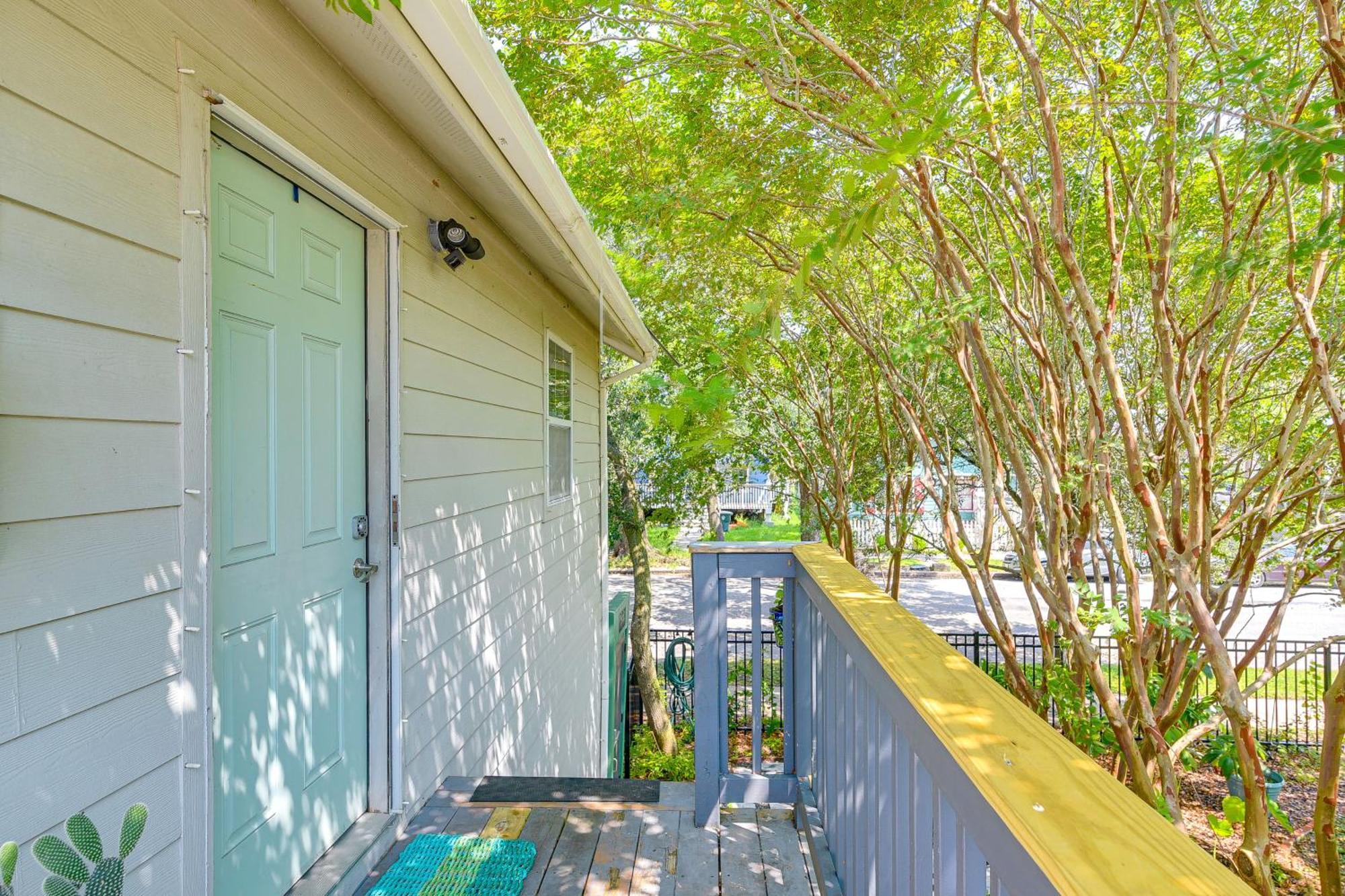 Cozy Galveston Apartment With Private Beach Pass! Exterior foto